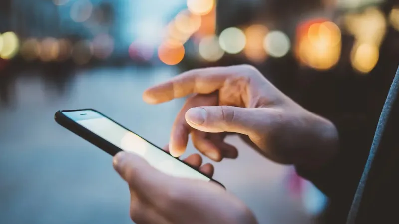 Votre attention, s'il vous plaît !