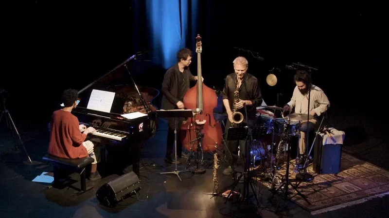 Toine Thys & Motoï Kanamori bando